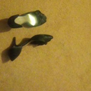 Black bow shoes 👠